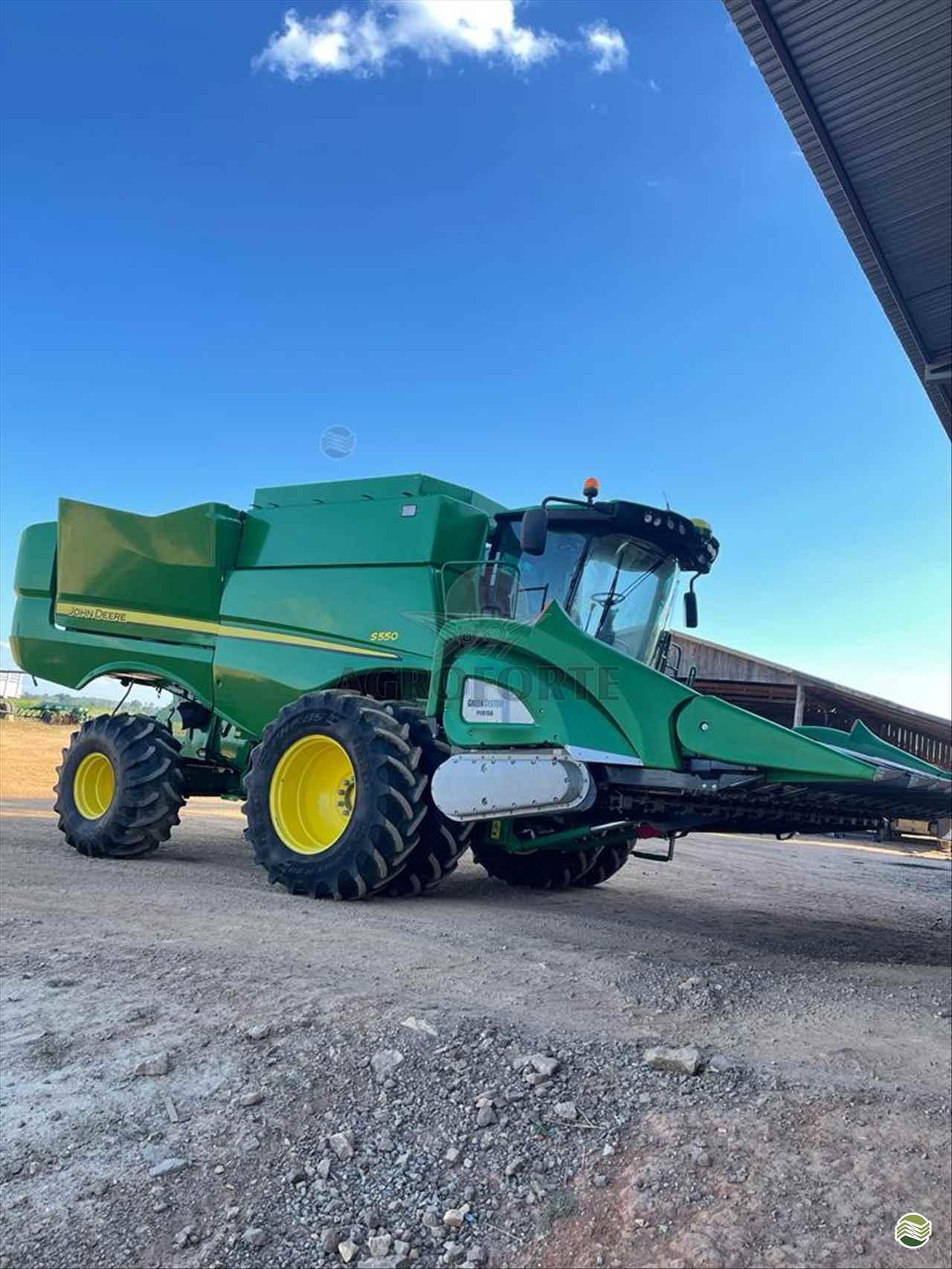 JOHN DEERE S550