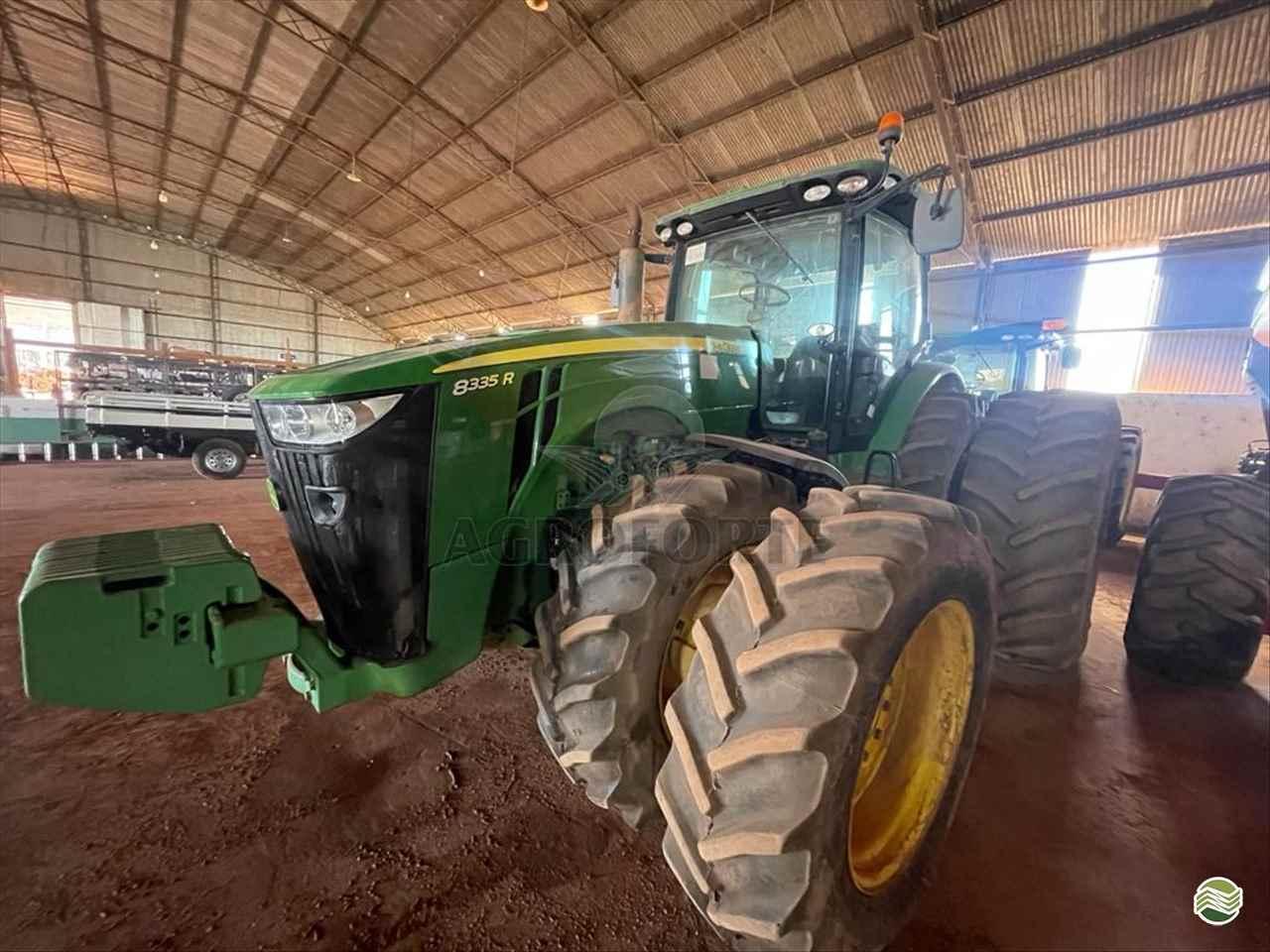 JOHN DEERE 8335