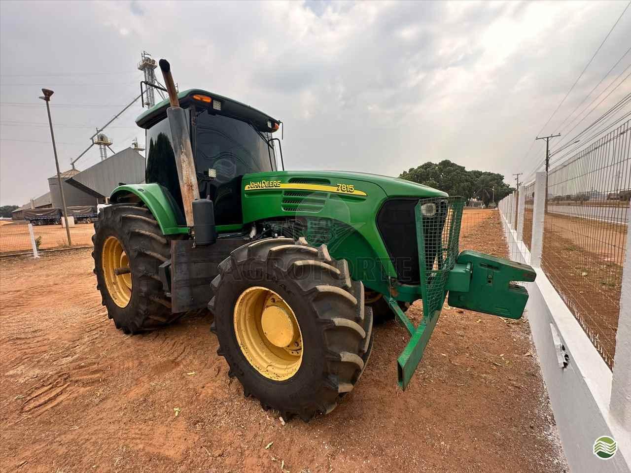 JOHN DEERE 7815