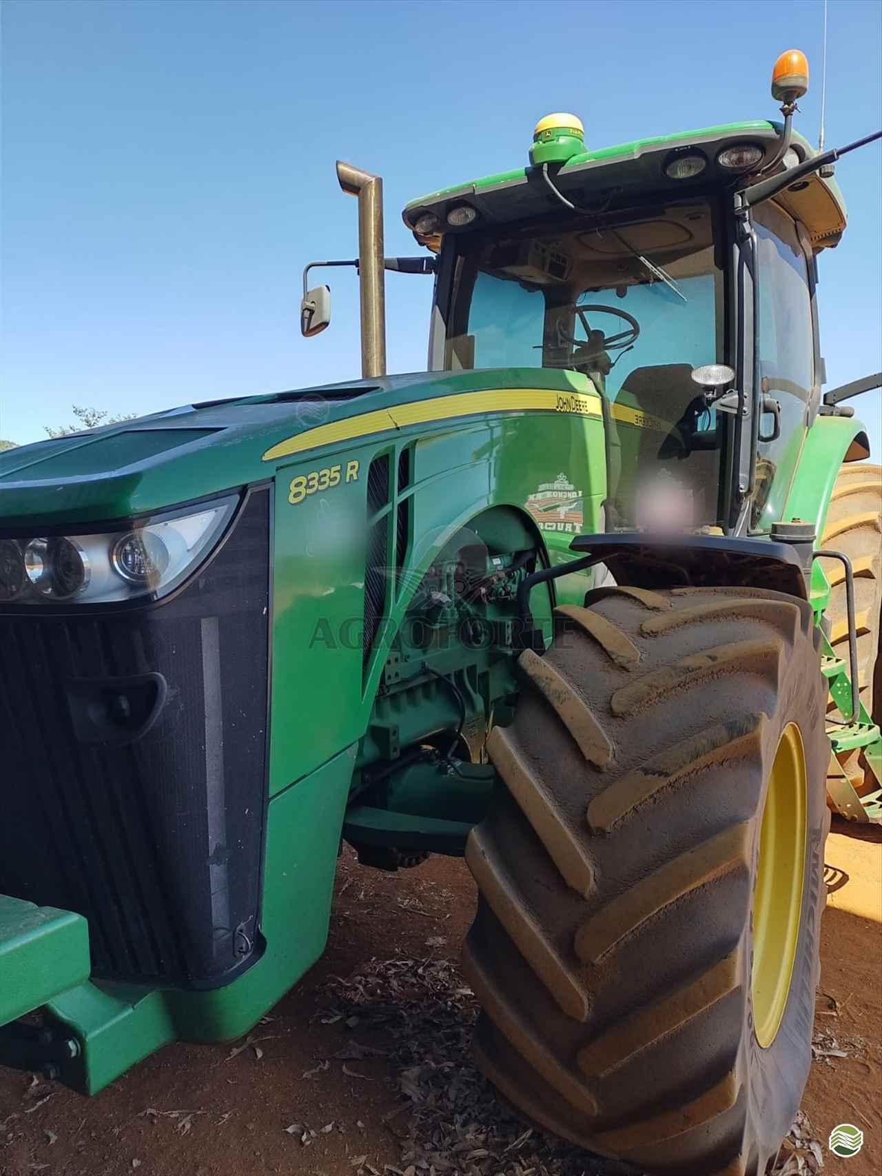 JOHN DEERE 8335