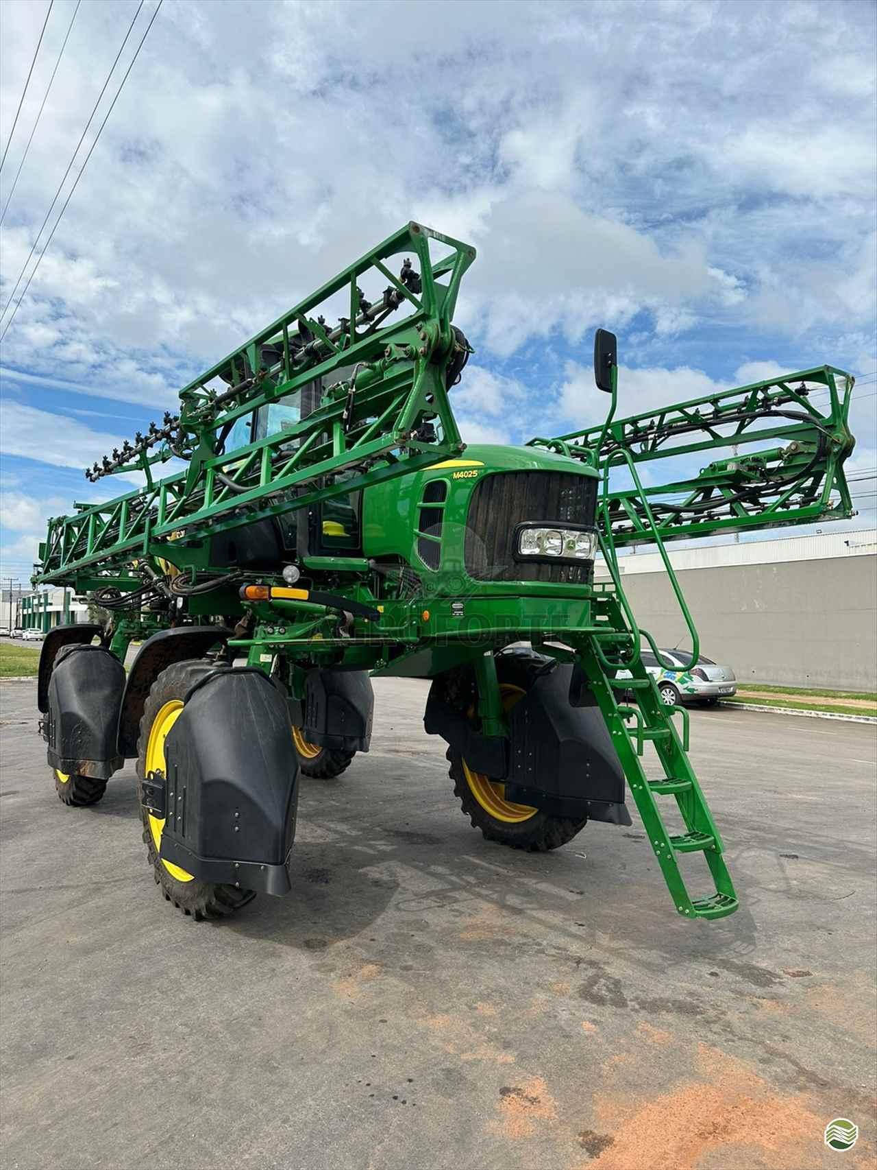 JOHN DEERE M4025