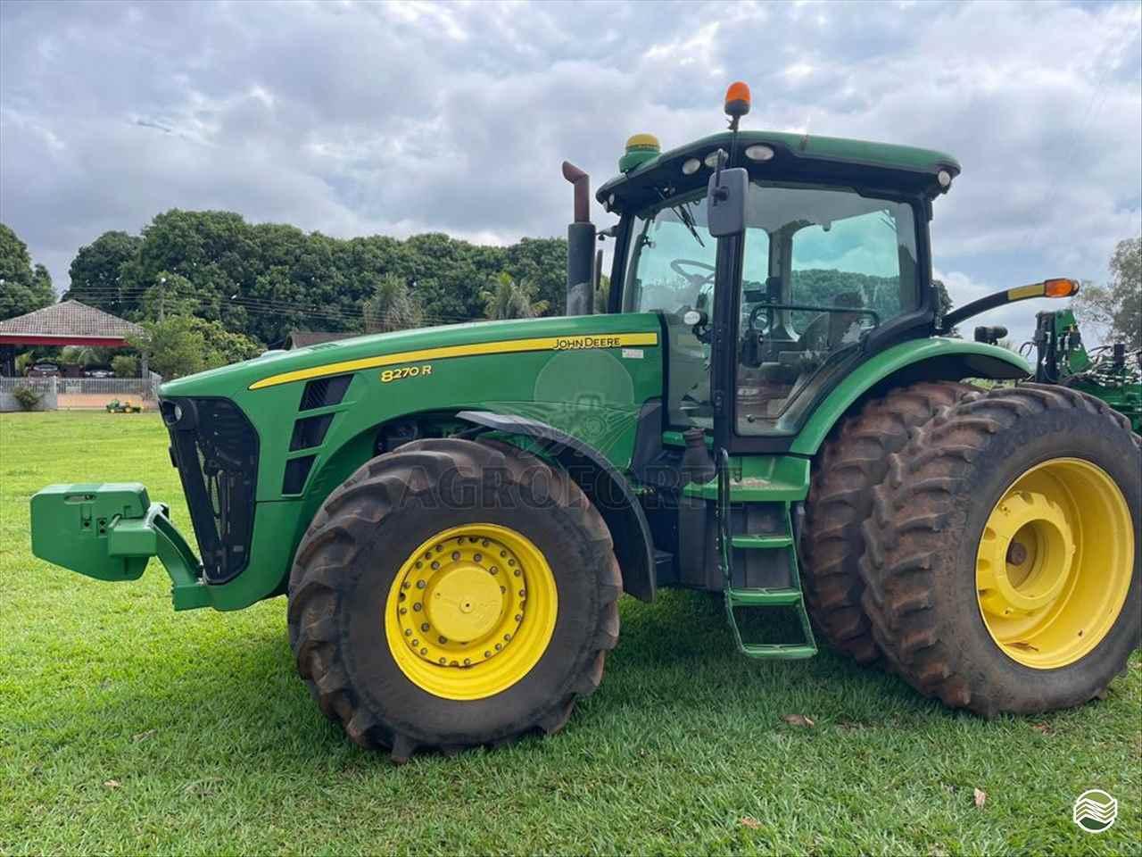 JOHN DEERE 8270