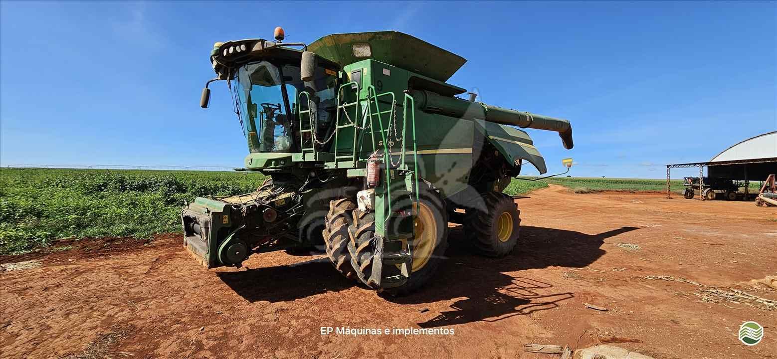 JOHN DEERE S670