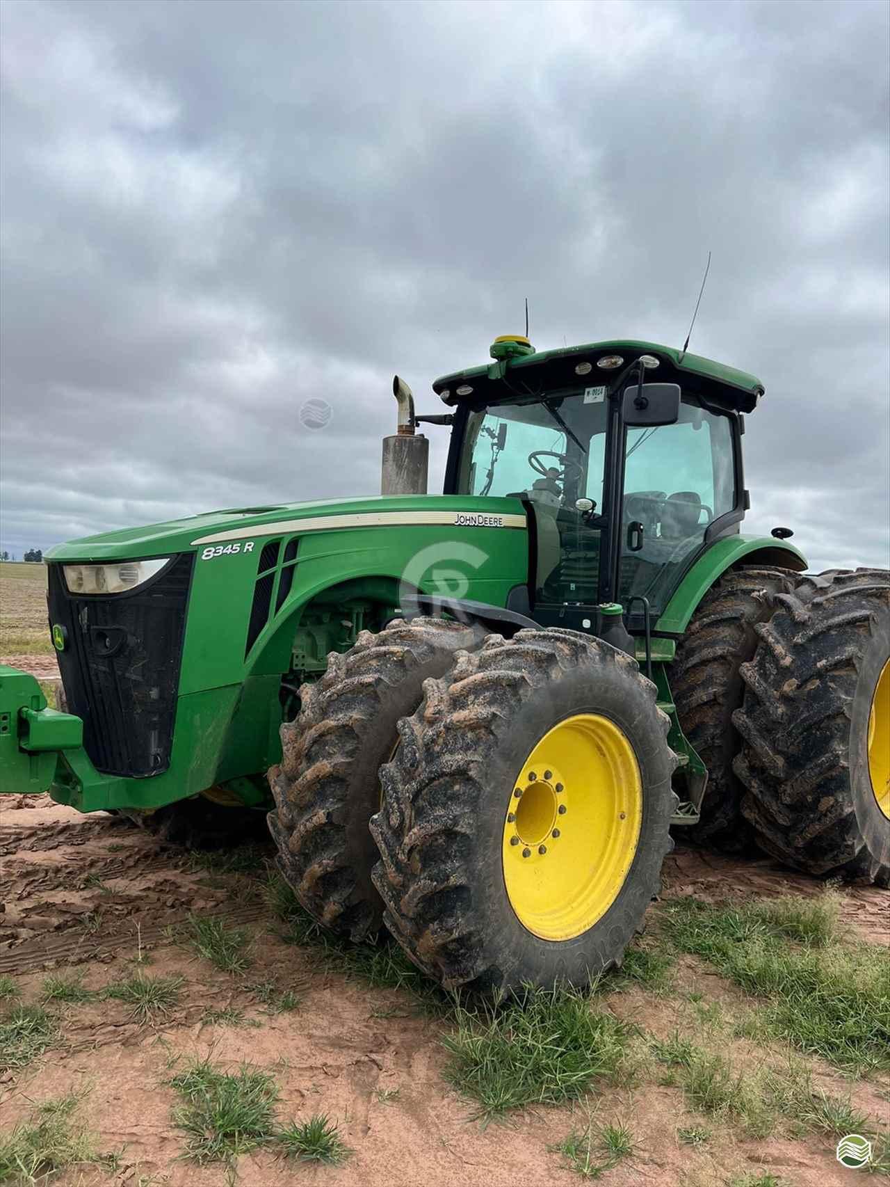 JOHN DEERE 8345