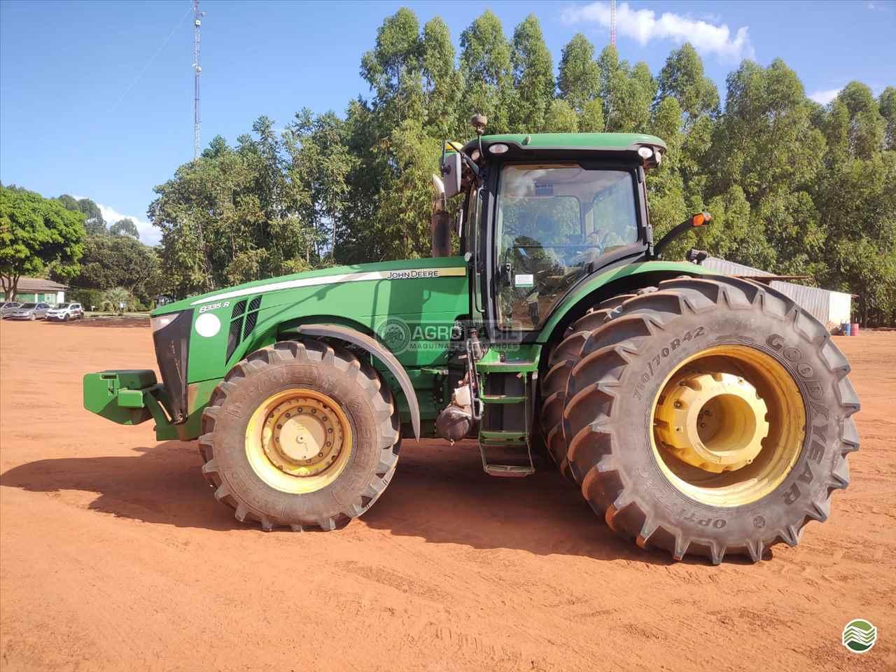 JOHN DEERE 8335