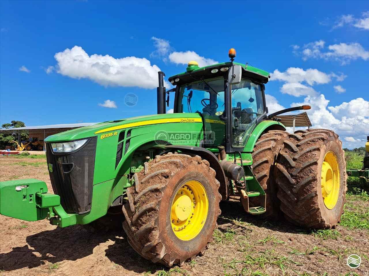 JOHN DEERE 8335