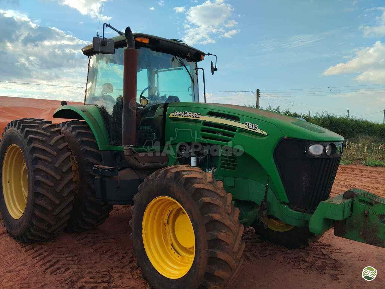 JOHN DEERE 7815