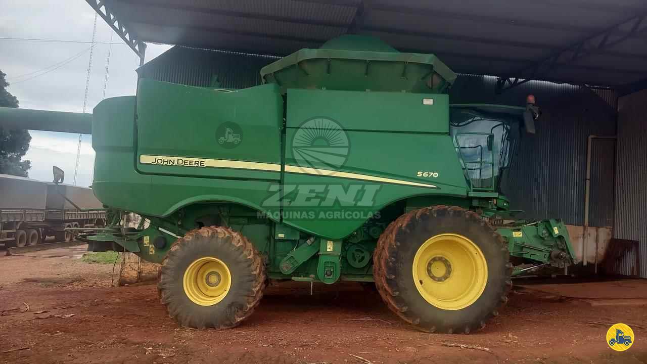 JOHN DEERE S670