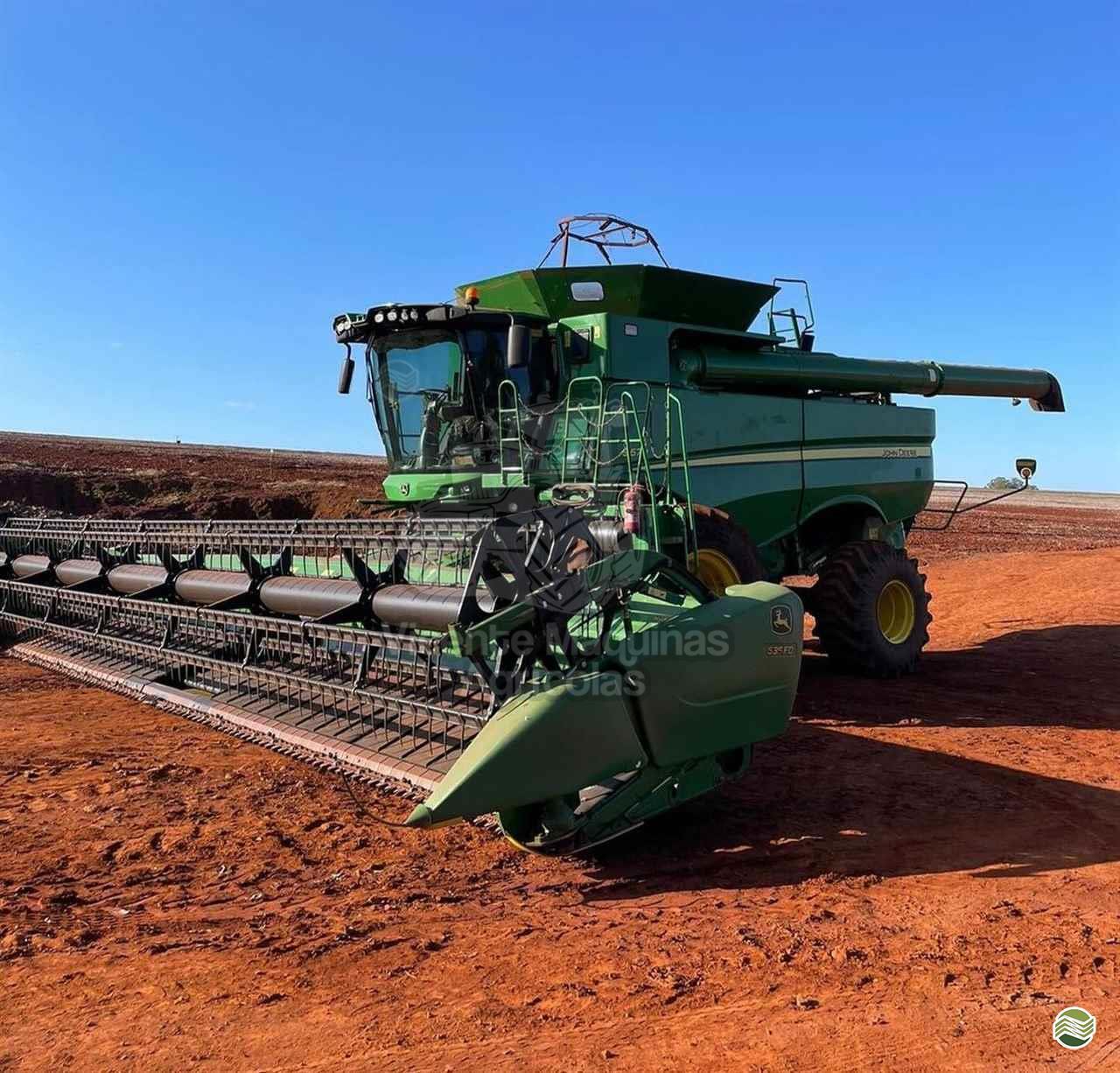 JOHN DEERE S670