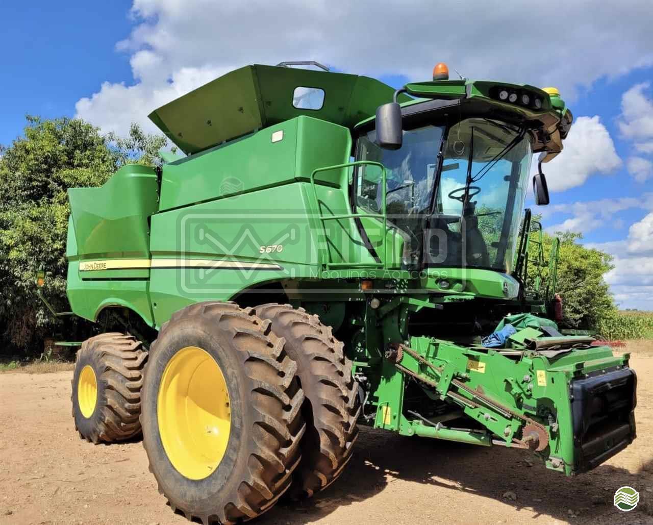 JOHN DEERE S670